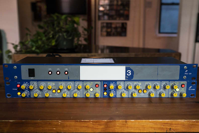 Focusrite ISA 115HD Dual Mic Pre & Equalizer Reverb
