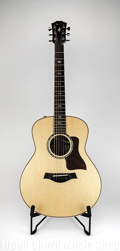 Taylor GT 811e 2022 - Gloss Natural image 1