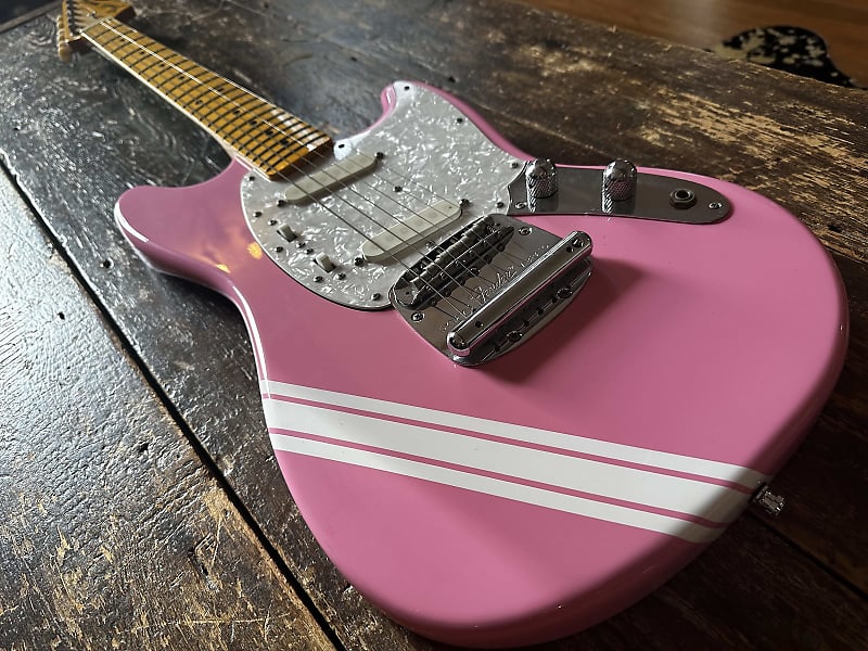 Fender Japan Mustang 1977 RI Rare Custom Order Shell Pink