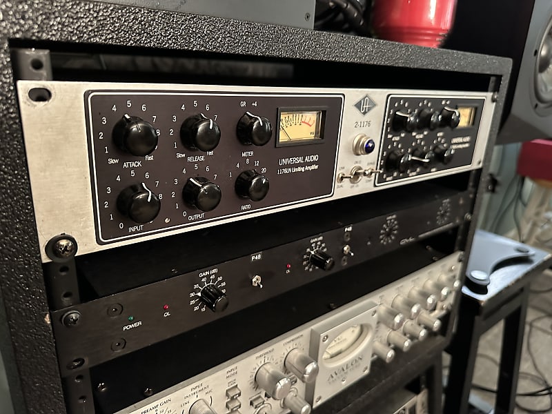 Universal Audio 2-1176 Stereo Limiter | Reverb