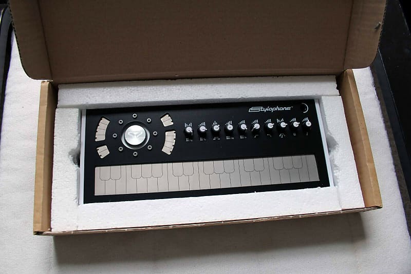 Dubreq Stylophone S2 - MINT Condition, Analogue Synthesizer | Reverb