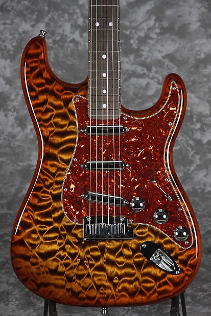 Fender Custom Shop Quilt Maple Top Artisan Stratocaster - Tiger Eye