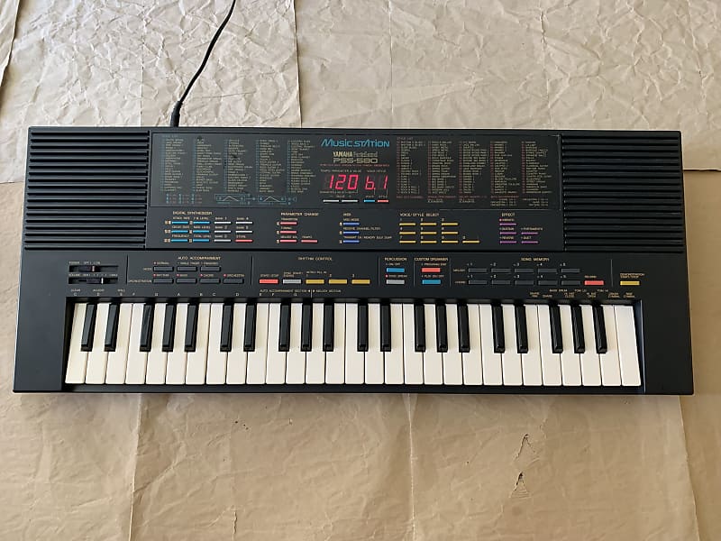 Yamaha PSS-580 PortaSound Music Station FM synth1990s VGC