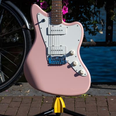 G&L USA Fullerton Deluxe Doheny in Shell Pink image 2
