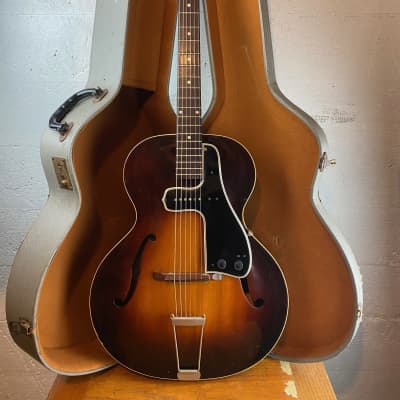 Epiphone Zenith 1952 with MaCarty pickup and vintage case image 15