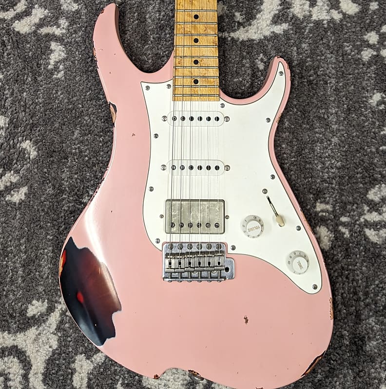 Vola Guitars Quaint OZ Shell Pink Ages - USA Custom Shop