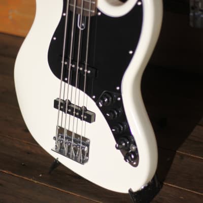 Sire Marcus Miller V3 2018 - Vintage White image 4