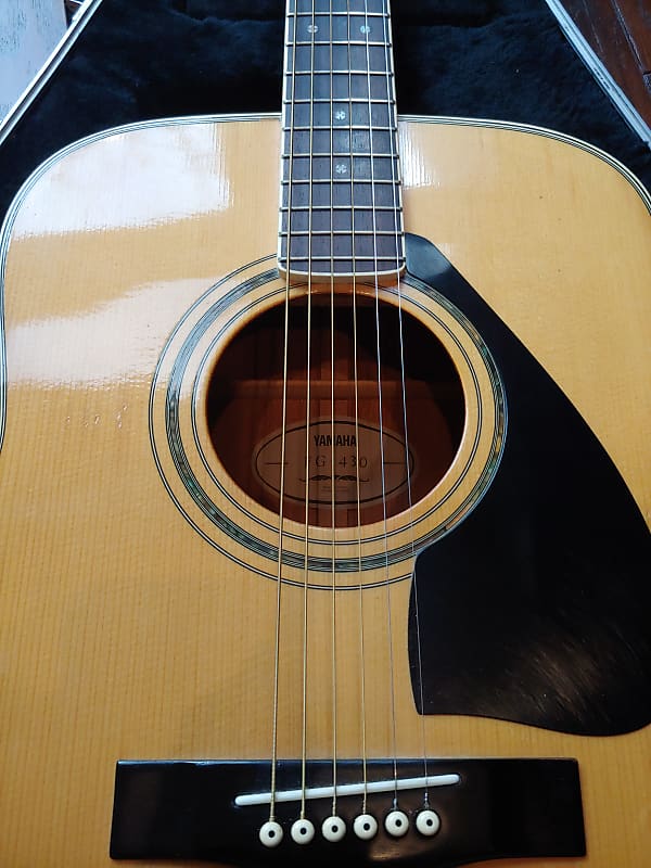 Yamaha FG430 Acoustic Guitar w. hard shell case | Reverb