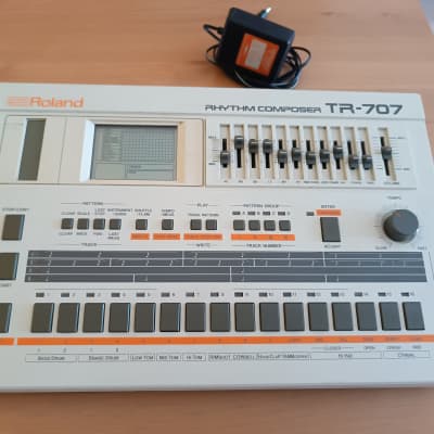 Roland TR-707 Rhythm Composer 1985 - White