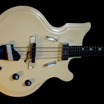National VAL PRO "85"  1961 White. RES-O-GLAS. Extremely Rare. Great Condition. Tone image 2