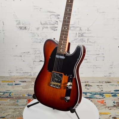 New Fender Road Worn Jason Isbell Custom Telecaster® Chocolate Sunburst w/Gigbag image 4