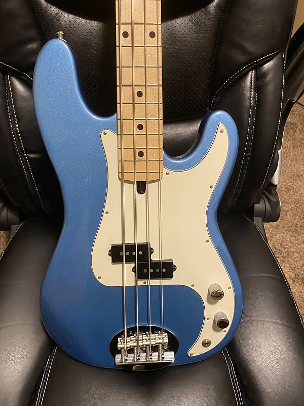 Lakland Classic USA 44-64 2022 - Blue | Reverb