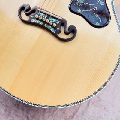 Gibson Custom SJ-200 Vine Acoustic Guitar 2004 - Natural image 6