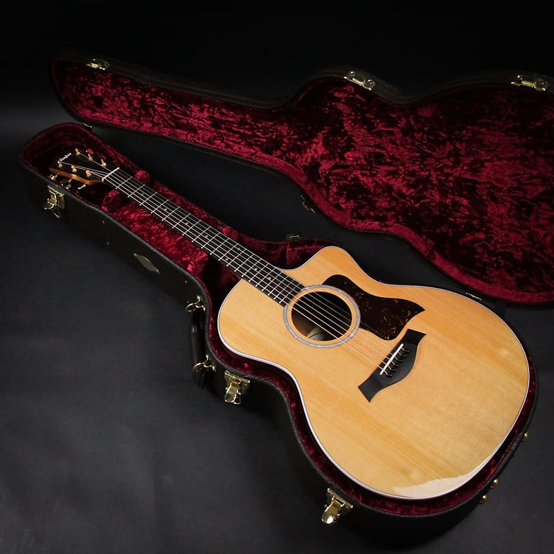 Taylor 214ce Deluxe Acoustic Electric Guitar Rosewood Back