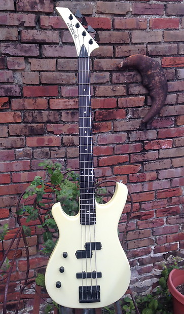 Larrivee LEFTY Electric 80s White Active Bass Guitar image 1