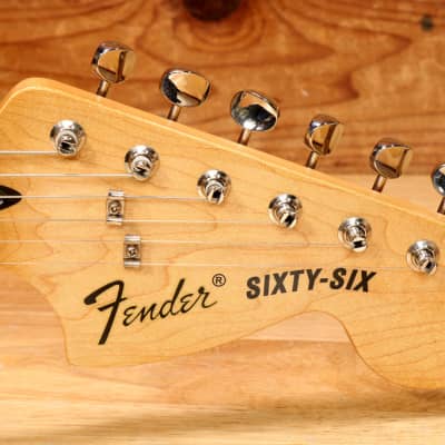 Fender 2019 Sixty-Six Alternate Reality Sunburst HSS Offset Guitar Clean! 95002 image 9