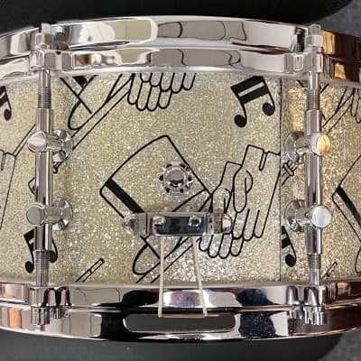 Lang Gladstone 6.5x14 snare drum. 3 way tuning, unique top hat and cane finish image 3