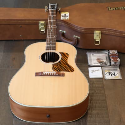 2017 Gibson J35 J-35 Acoustic Electric Guitar in Natural with Case | Reverb