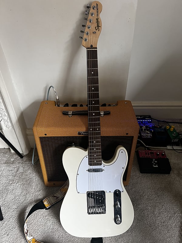 Squier Affinity Telecaster with Laurel Fretboard, String Through Body 2021 - Present - Olympic White image 1