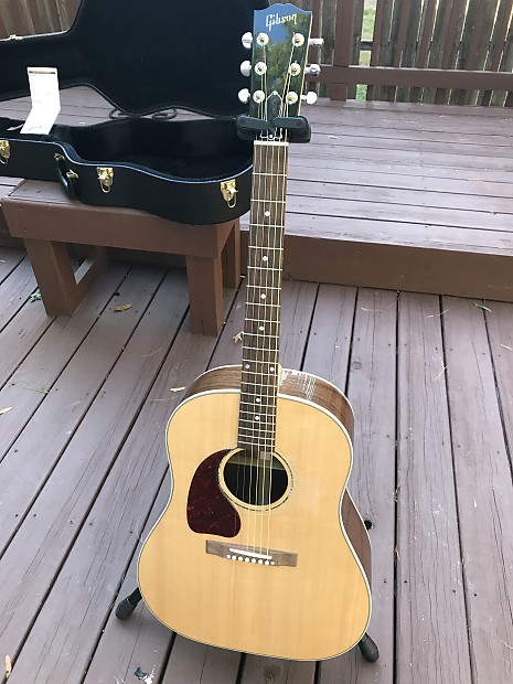 Gibson J 15 Left Handed 2018 Antique Natural Reverb