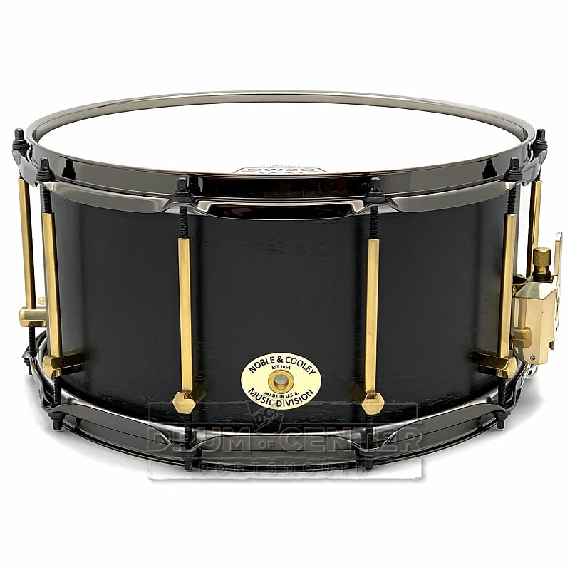 Noble & Cooley Solid Shell Classic Walnut Snare Drum 14x7 Matte Black  w/Brass Hardware | Reverb