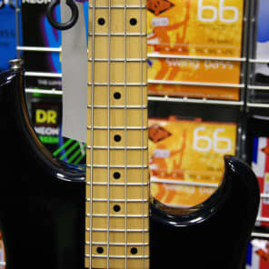 Vox 3504 Standard Bass guitar in black - made in Japan image 6