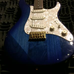 Yamaha Pacifica Trans Blue Sunburst 12 String Solid Body