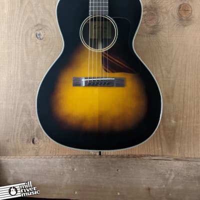 Eastman E20OOSS Slope Shoulder OO Acoustic Guitar Sunburst w/ Hardshell Case image 9