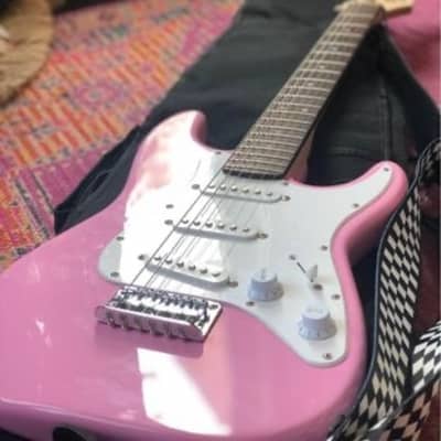 Fender Mini Squier Stratocaster (Pink) image 1