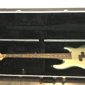 Very Nice Fender  Zone Deluxe  2002 Sparking Green Active  Bass guitar image 7