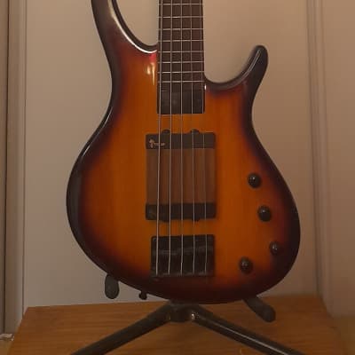 Tobias Toby Bass 5 strings - modifiée Preampli actif 2 band - bass ramp for sale