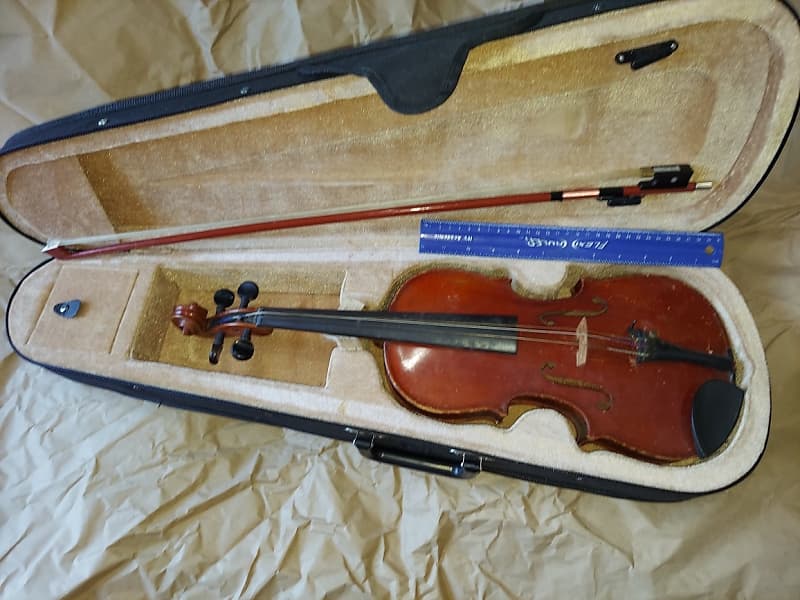 Czechoslovakia sized 3/4 violin, Czech, with bow/case | Reverb