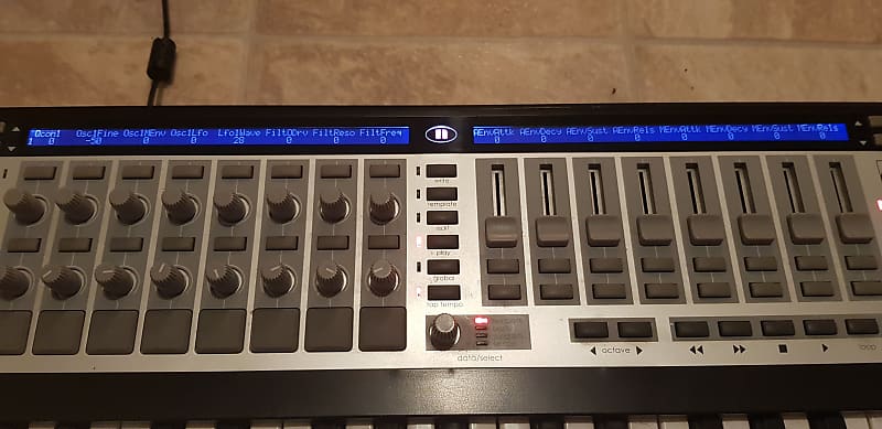 Novation REMOTE61 SL - 61-Key Portable USB/MIDI REMOTE 61 SL B&H