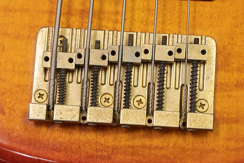 moon MBC-5 Fretless 中古｜ギター買取の東京新宿ハイブリッド