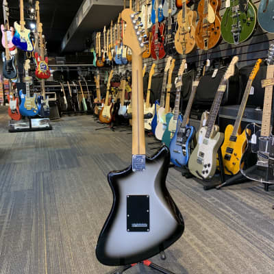 Fender Player Plus Meteora® HH, Maple Fingerboard, Silverburst w/bag DEMO image 7