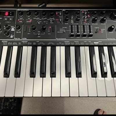 Novation AFX Station 25-Key Monophonic Synthesizer 2020 - Present - Black
