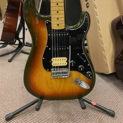 Vintage 1979 Fender Stratocaster Sunbust Electric Guitar with Original Case + Case Candy image 19