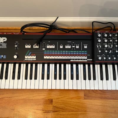 Roland JX-3P 61-Key Programmable Preset Polyphonic Synthesizer with PG-200 Programmer 1983 - 1985 - Black