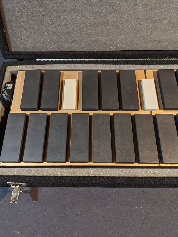 MalletKat Pro 2010's Gold/Black Reverb