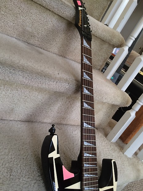 【最終値下げ】Fernandes ウォーレンモデル Fernandes BSV Flying V 80's Made in Japan Black FRT Floyd