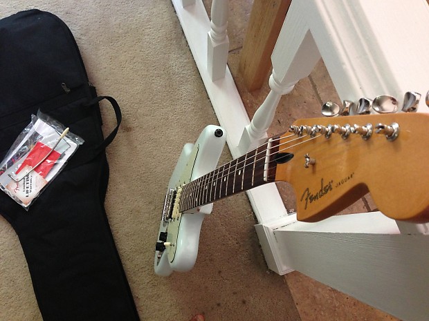 【Fender】-Jaguarillo-Sonic Blue 希少ギター FENDER PAWN SHOP JAGUARILLO 2012 MIM Rare Sonic Blue Guitar