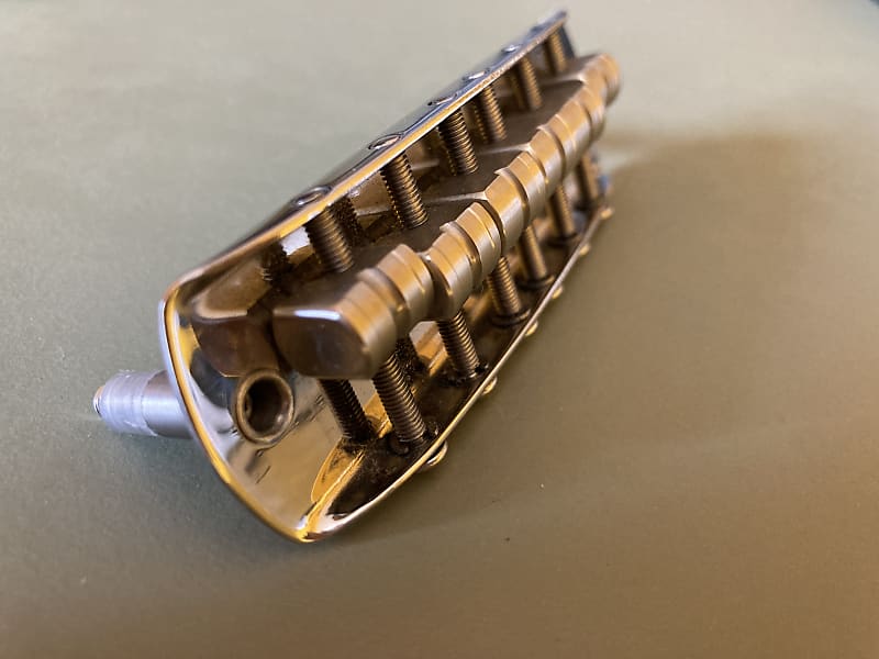 Staytrem Wide bridge for Bass VI 2021 Reverb