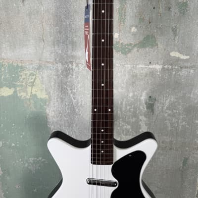 Mint Danelectro PB Special - White image 5