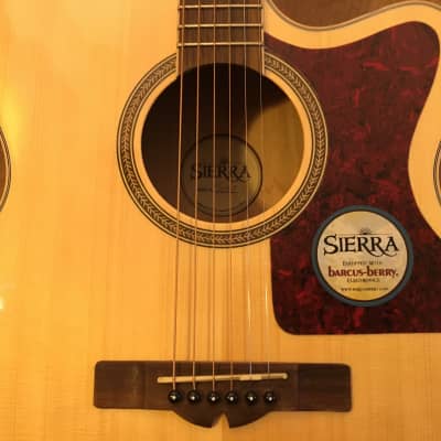 Sierra SJS98CE Tahoe Solid-Top Jumbo Cutaway Acoustic Electric Guitar Natural image 10