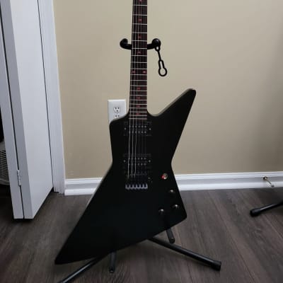 Gibson Limited Edition Vampire Blood Moon Explorer Ebony/Red
