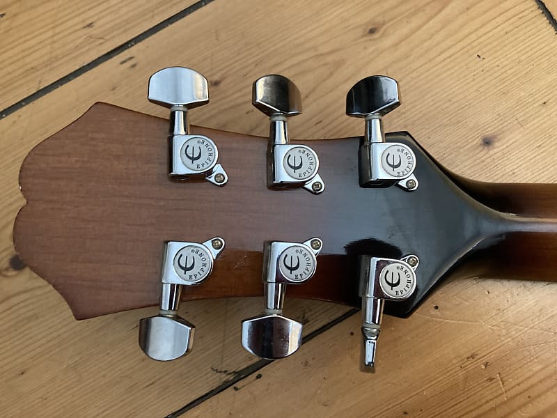 Epiphone AJ-15 NA Acoustic Guitar Advanced Jumbo Round
