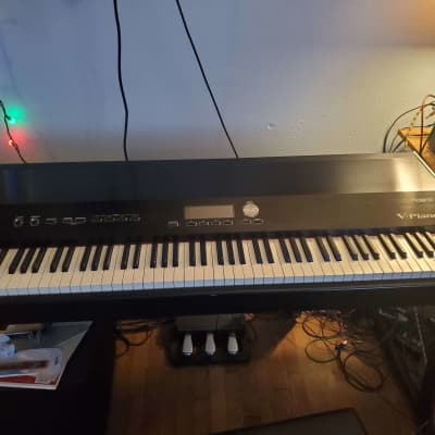 Roland HPi-7S Digital Piano with Duet Bench 88 Keys Very Nice DP 