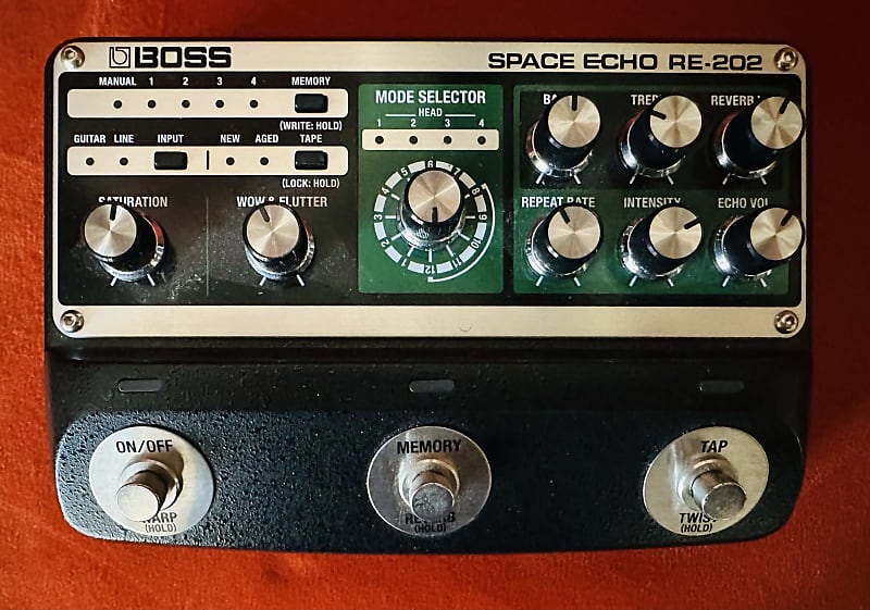 Boss RE-202 Space Echo