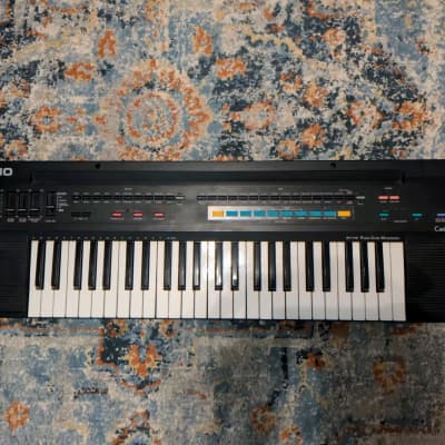 Casio CT-460 Casiotone 49-Key Synthesizer Keyboard