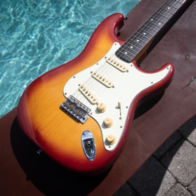 2006 Fender ST62-80TX '62 Stratocaster Reissue - Limited Edition Cherry Sunburst w USA Texas Special Pickups (SRV)  - Crafted In Japan image 7